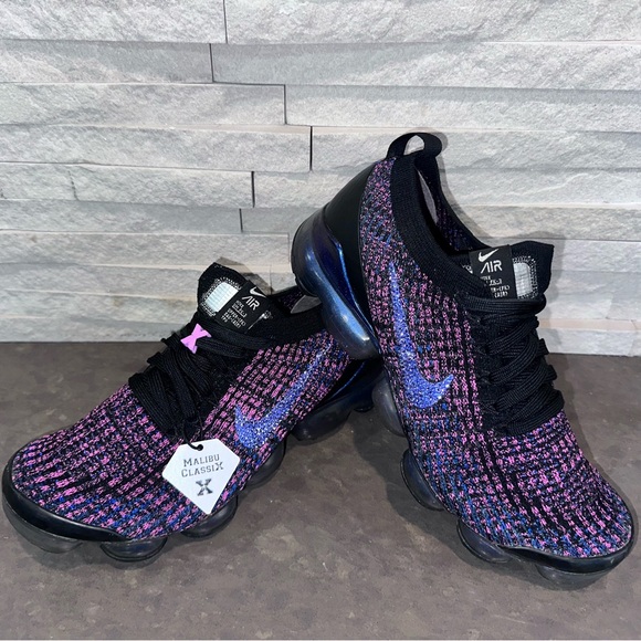 Nike Fly Knit Vapor Max W Sz 8.5 custom designed w/ Swarovski crystals, like new - Picture 6 of 11